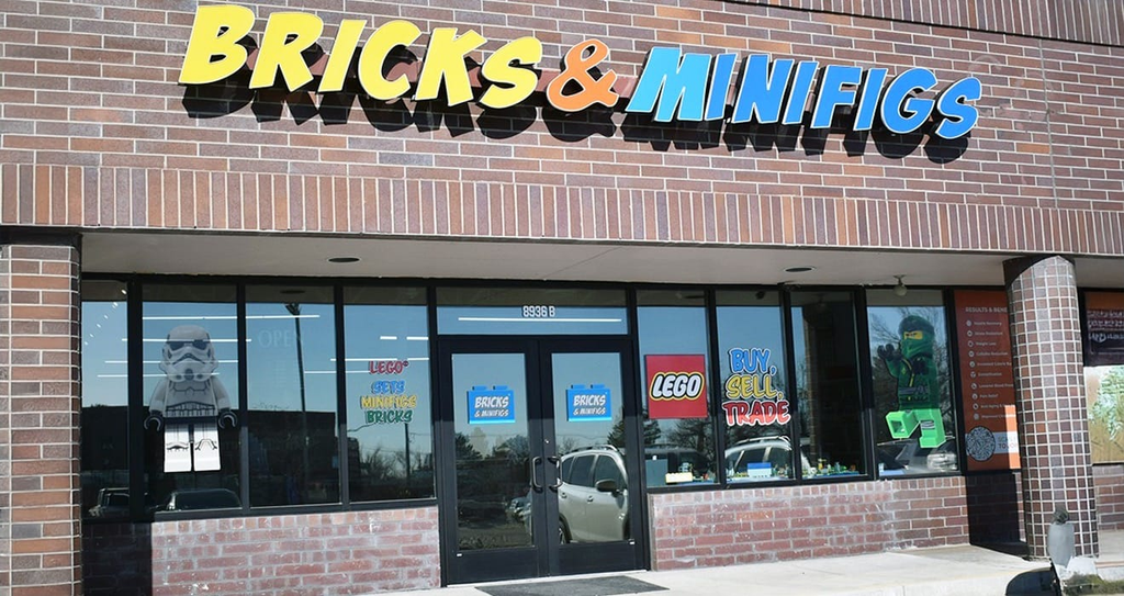 Bricks And Minifigs